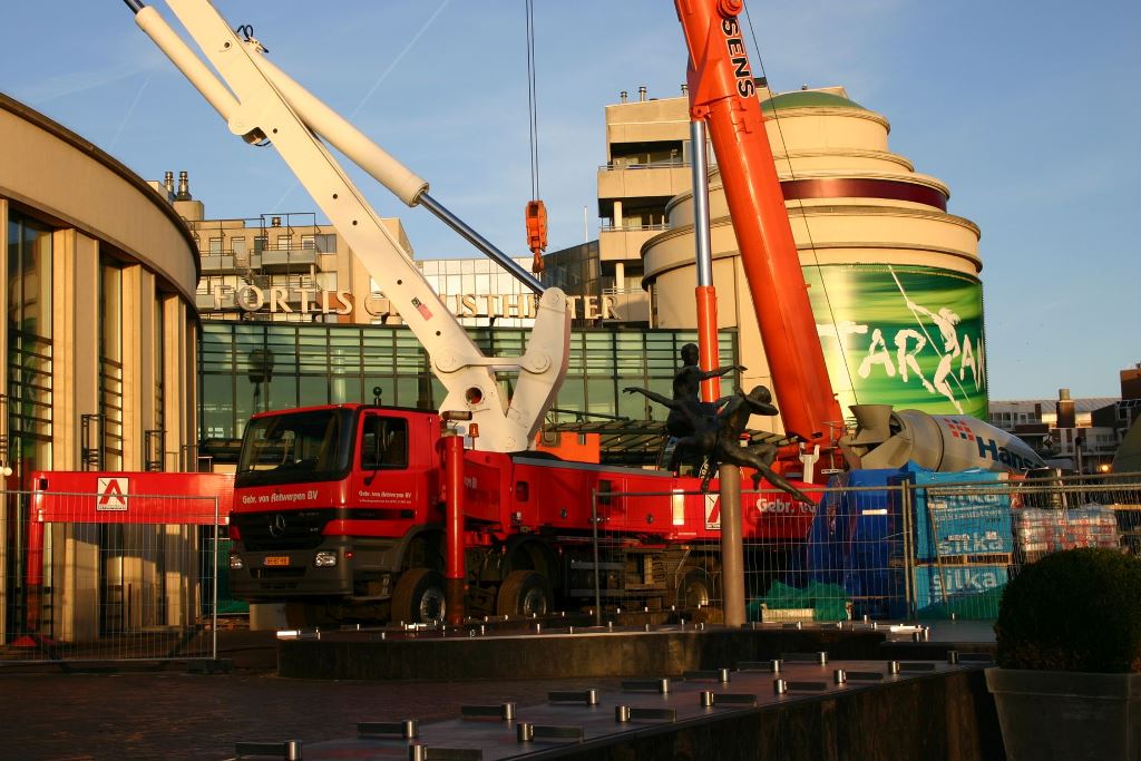 betonstort Circus theater Scheveningen