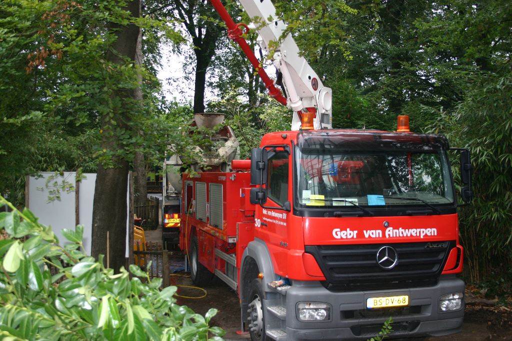 beton storten in Dierentuin Amersfoort