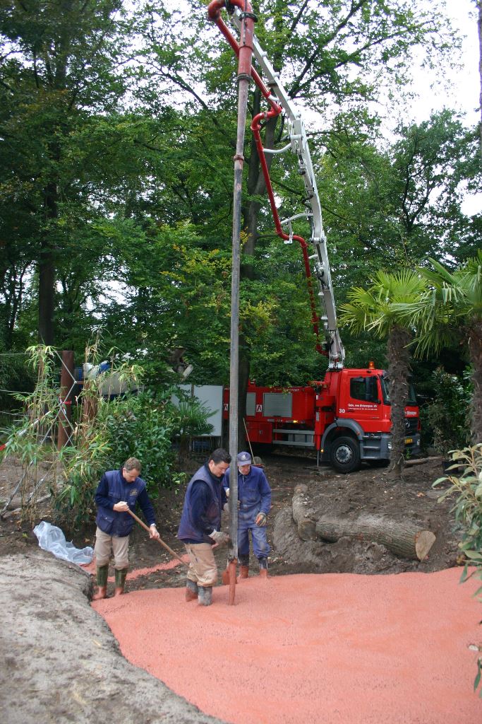 beton storten in Dierentuin Amersfoort